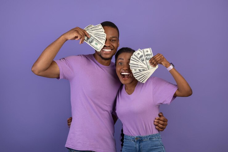 un couple avec leur finance