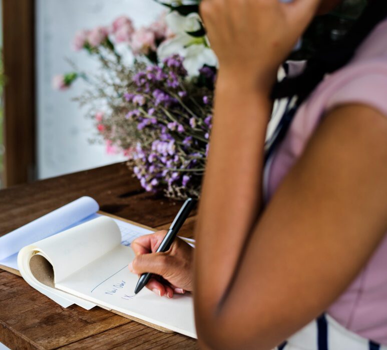 Un wedding planner , organisant un mariage